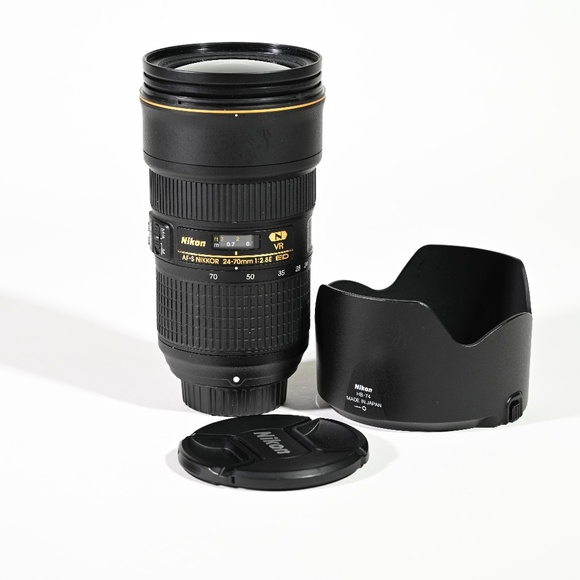 Nikon NIKKOR 24-70mm f/2.8E ED VR Lens - Picture 1 of 3